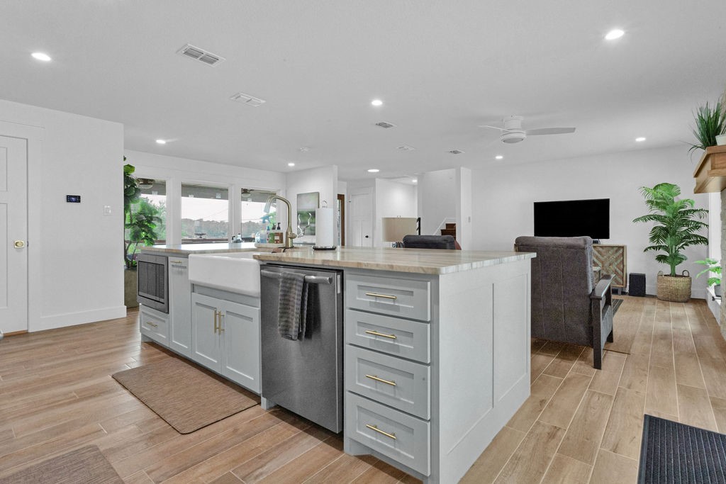 255 Hideaway Lane Central Hideaway TX 75771