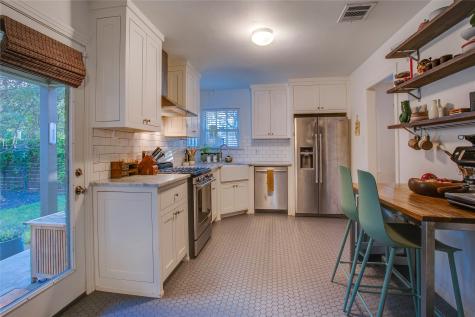 1142 Brunner Avenue Dallas TX 75224