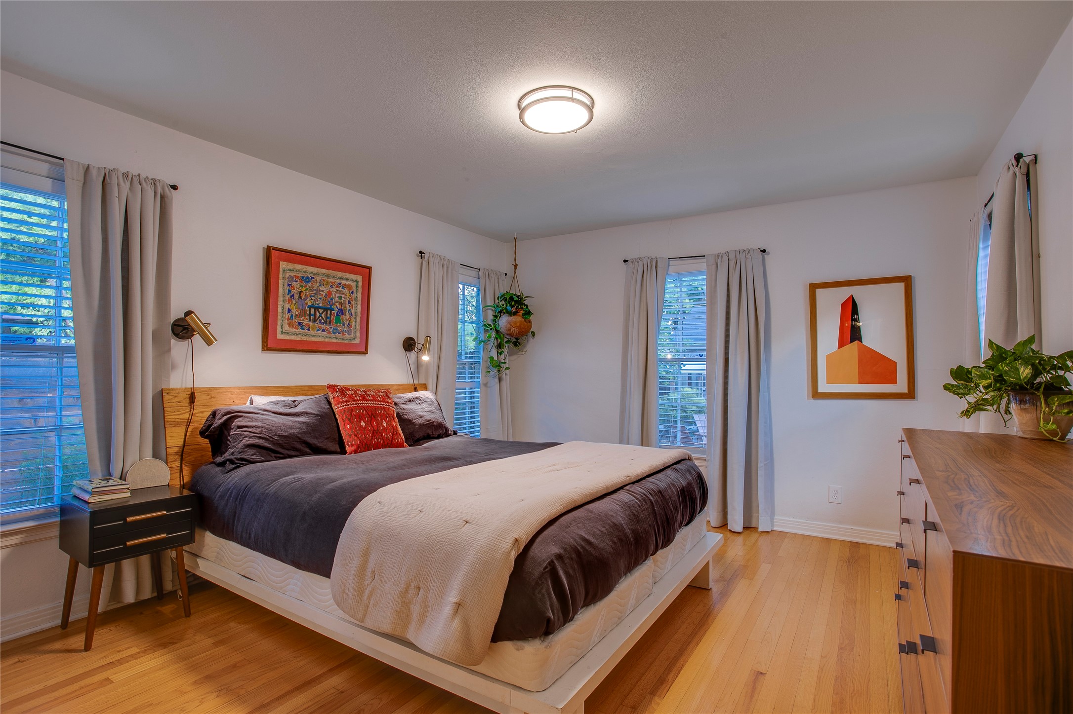 1142 Brunner Avenue Dallas TX 75224