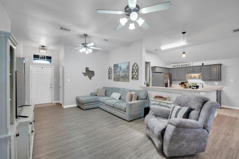 702 Green Acres Lane Midlothian TX 76065