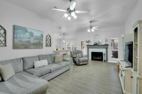 702 Green Acres Lane Midlothian TX 76065