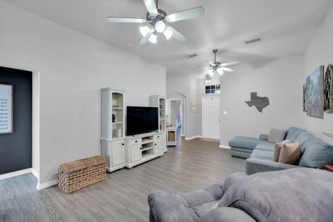 702 Green Acres Lane Midlothian TX 76065