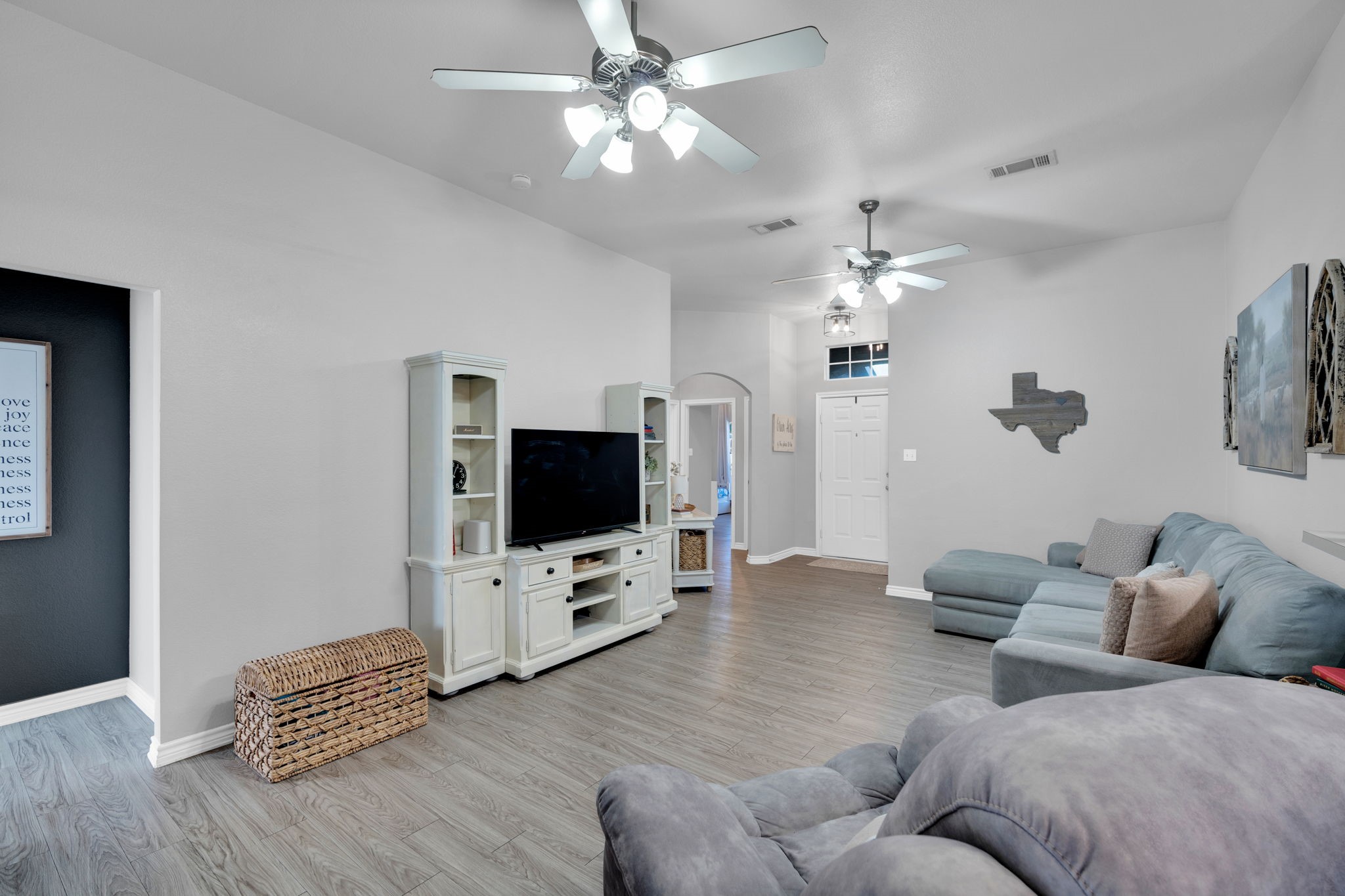 702 Green Acres Lane Midlothian TX 76065