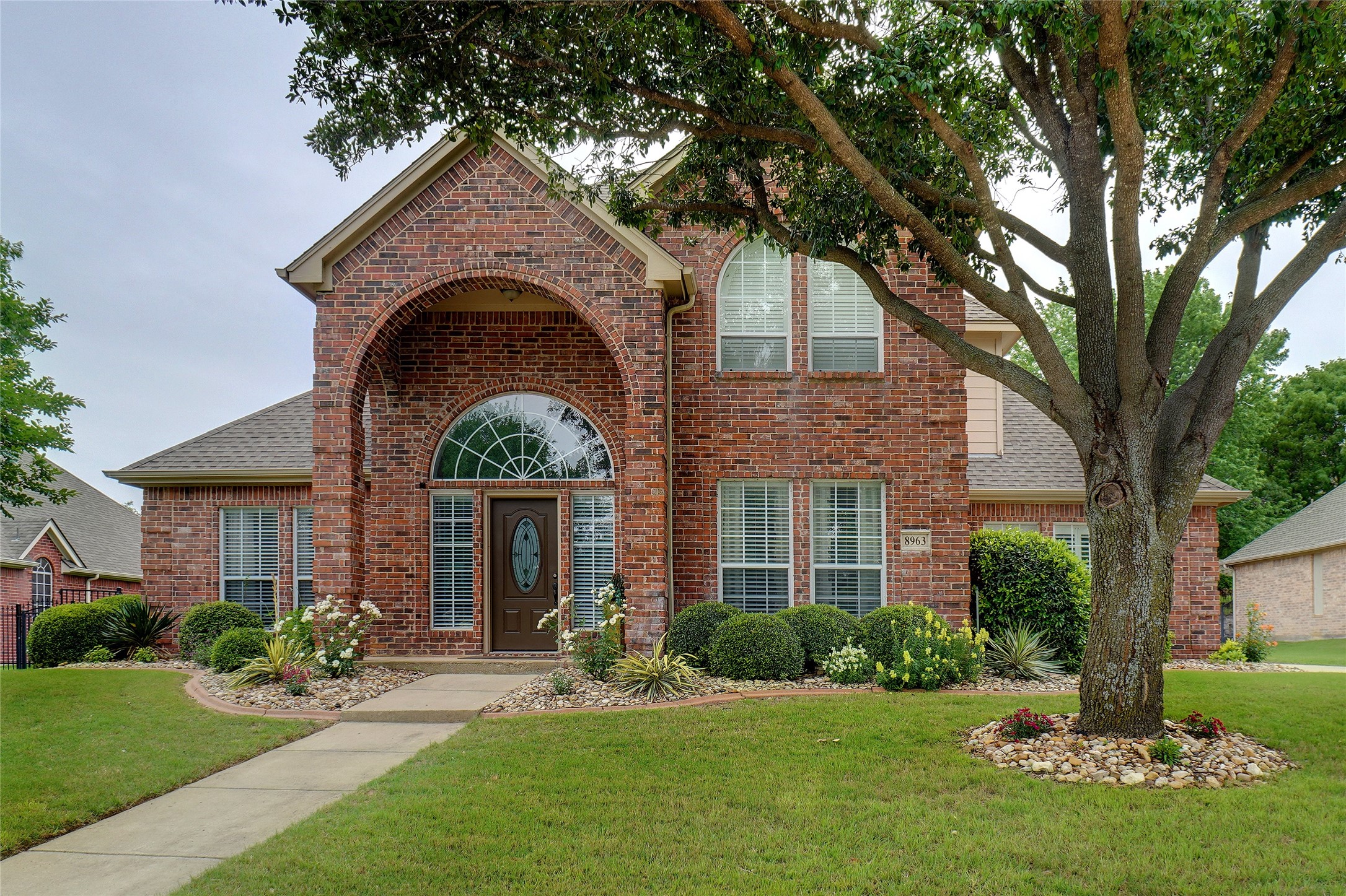 8963 Ranch Bluff Court Benbrook TX 76126