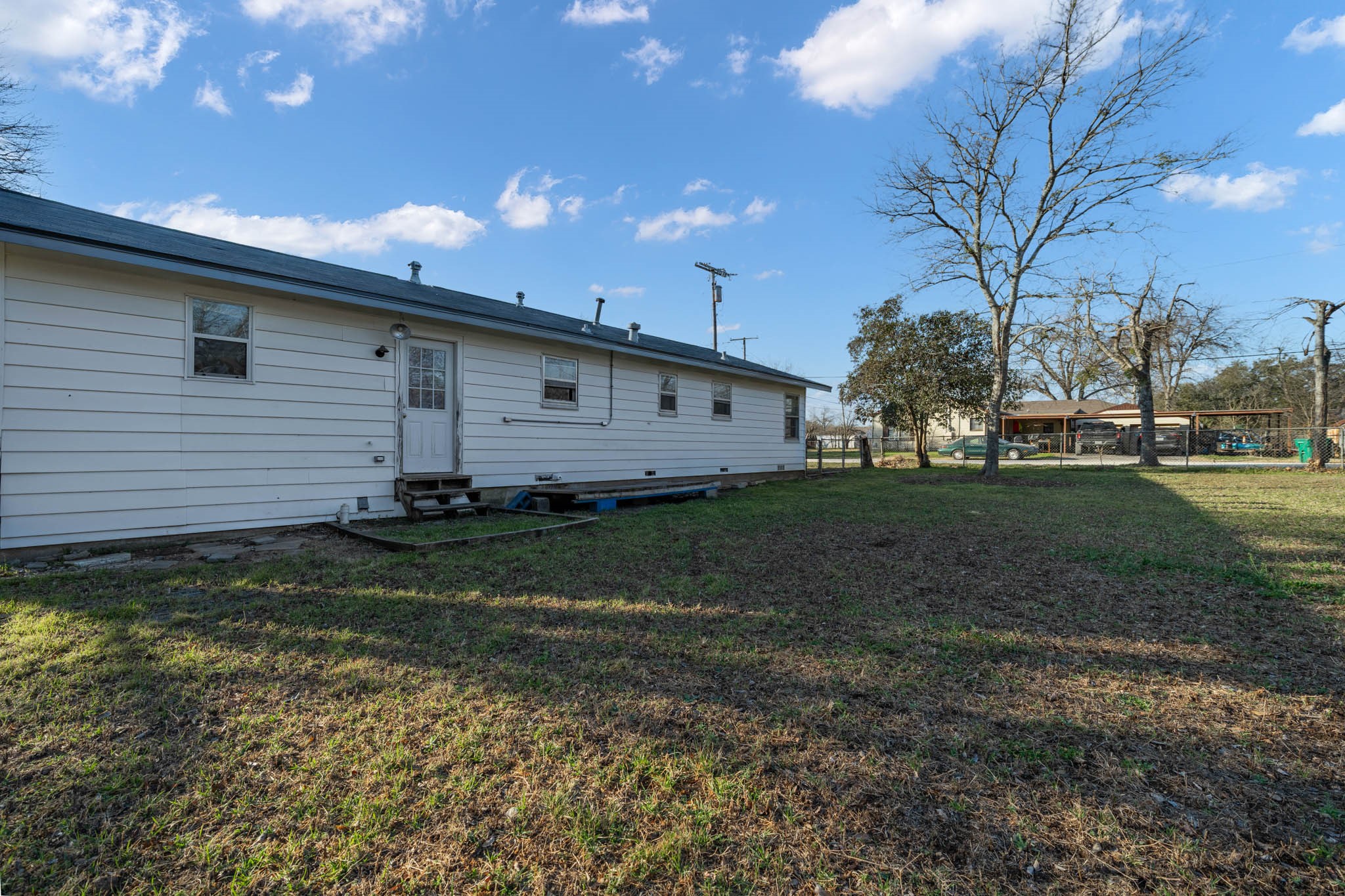 1205 W 10th Street Mcgregor TX 76657