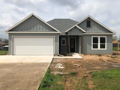 413 Hickorywood Azle TX 76020