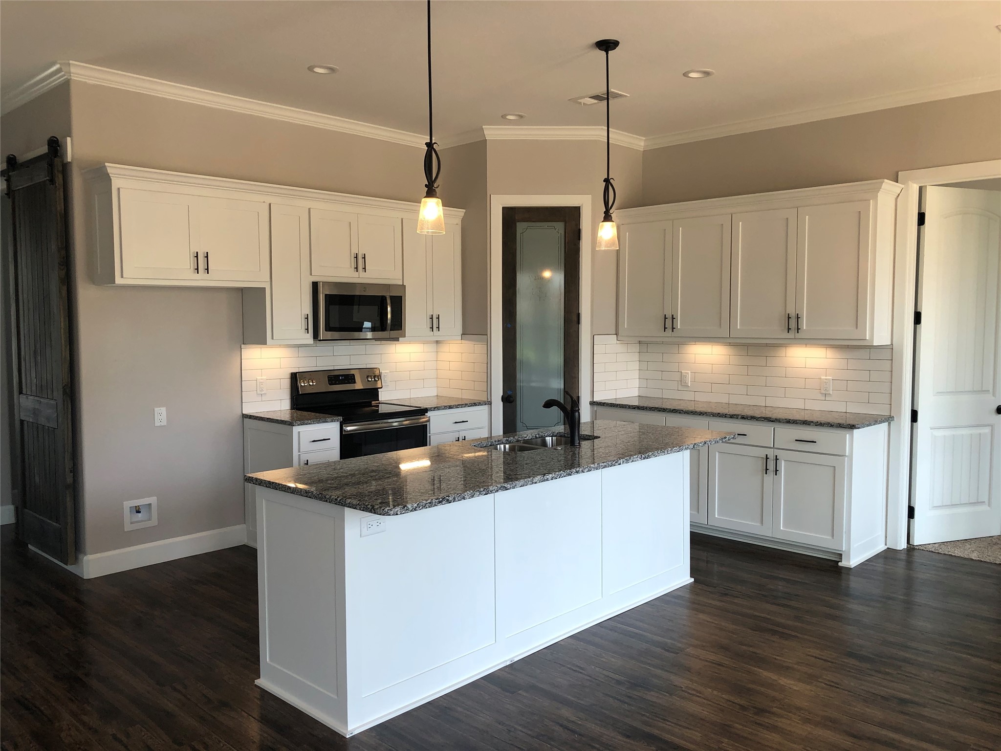 413 Hickorywood Azle TX 76020