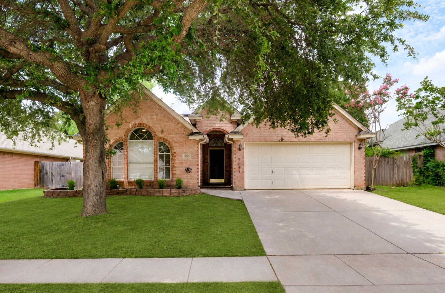 9041 San Joaquin Trail Fort Worth TX 76118
