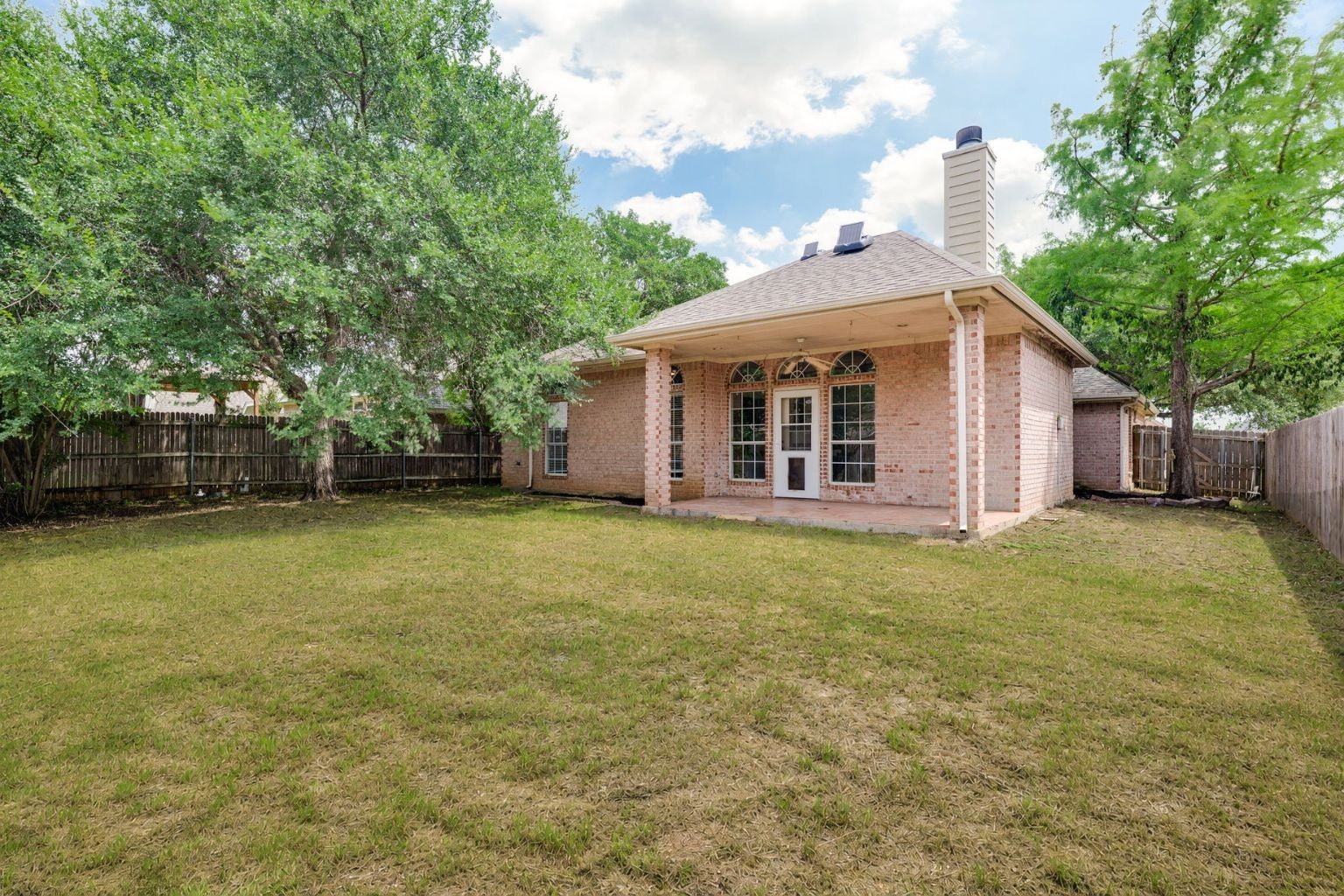 9041 San Joaquin Trail Fort Worth TX 76118