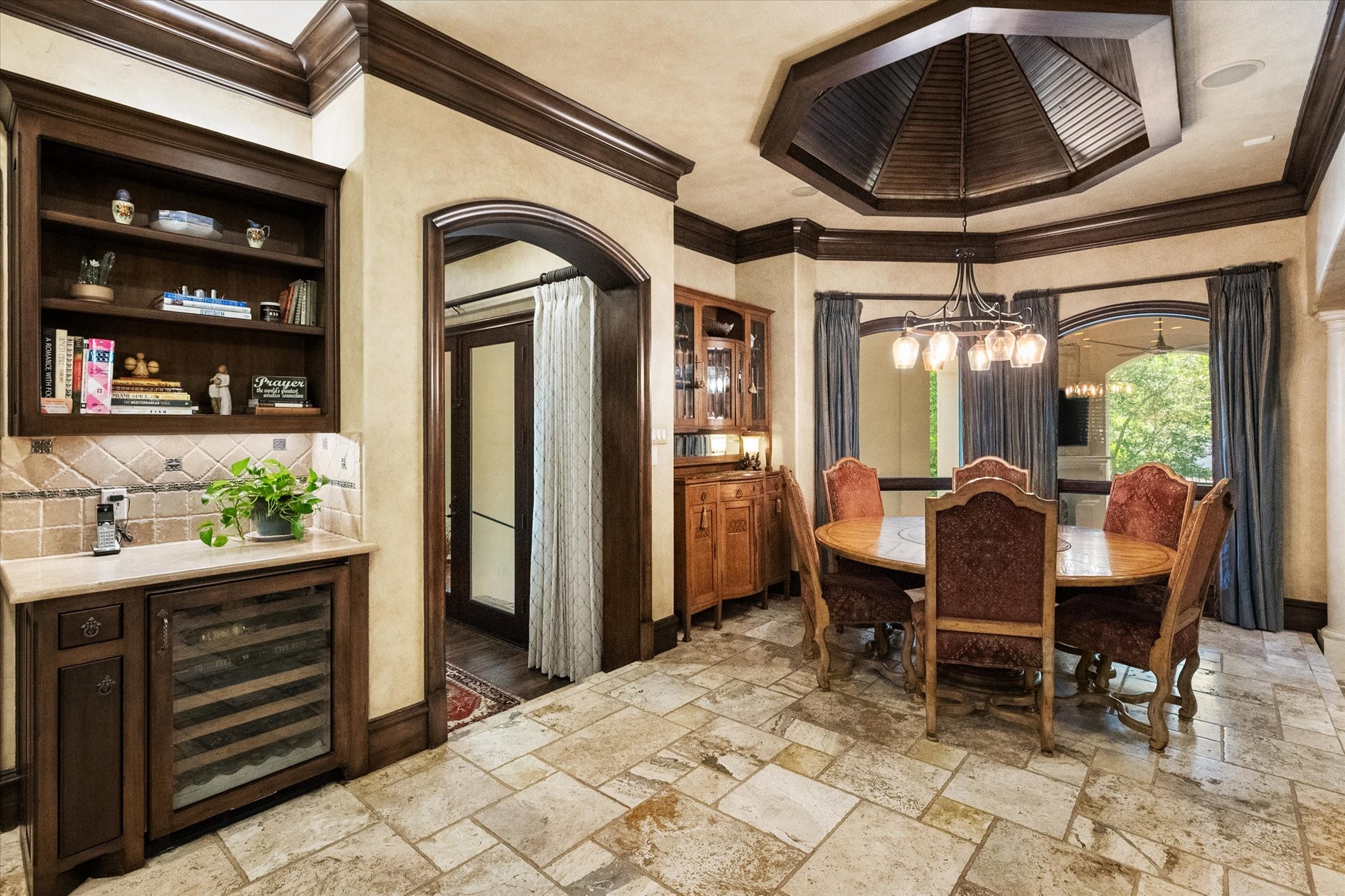 2804 Katherine Court Dalworthington Gardens TX 76016