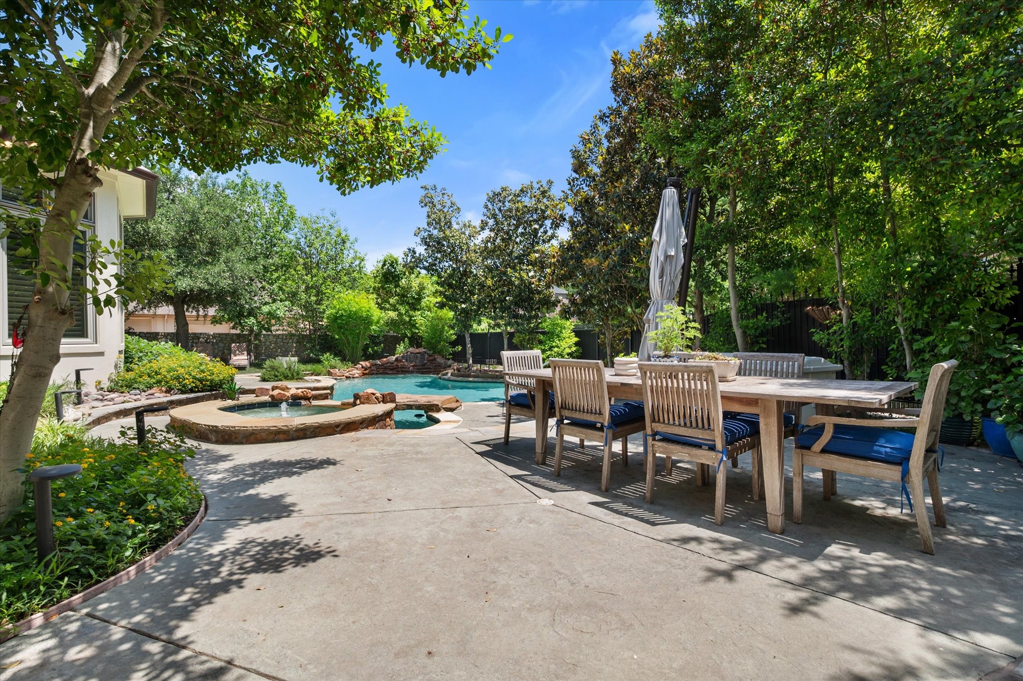 2804 Katherine Court Dalworthington Gardens TX 76016