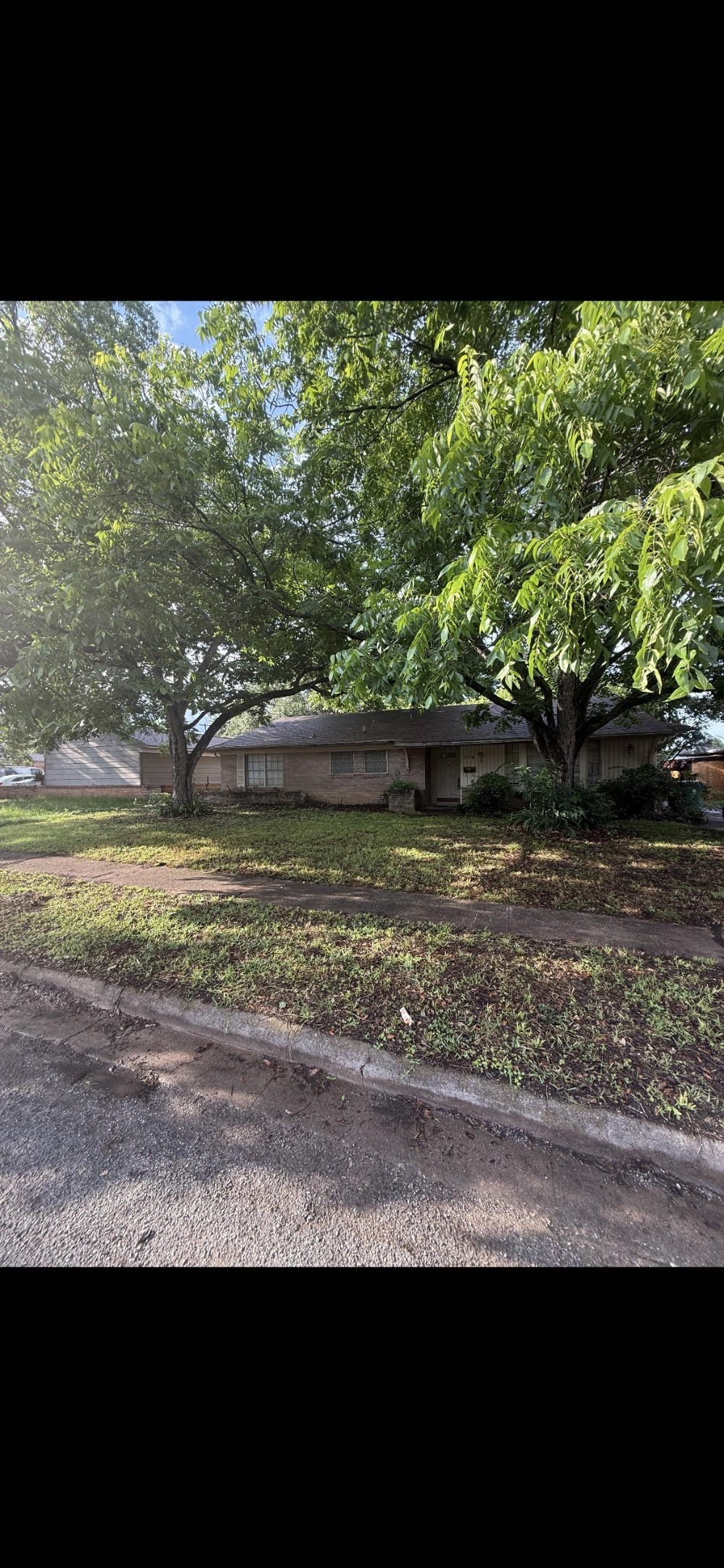 710 Valley View Arlington TX 76010