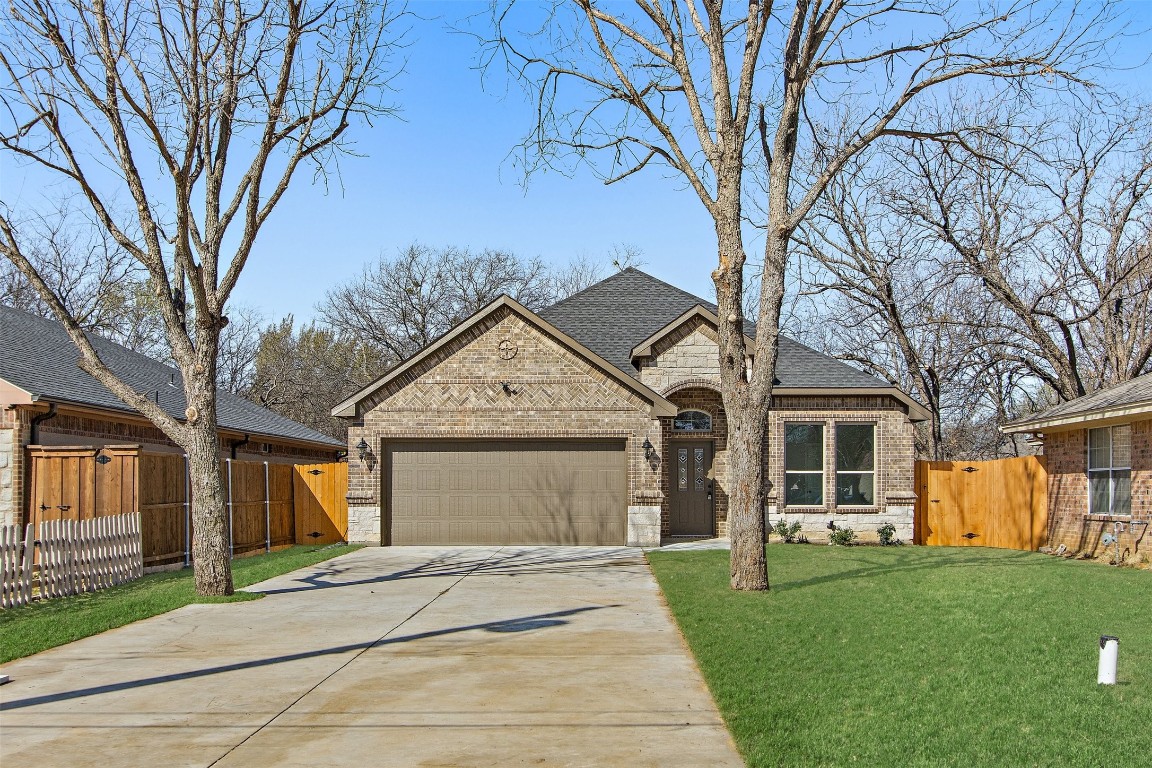 2117 Avenue B Grand Prairie TX 75051