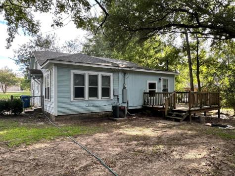 305 E Bradford Street Troup TX 75789
