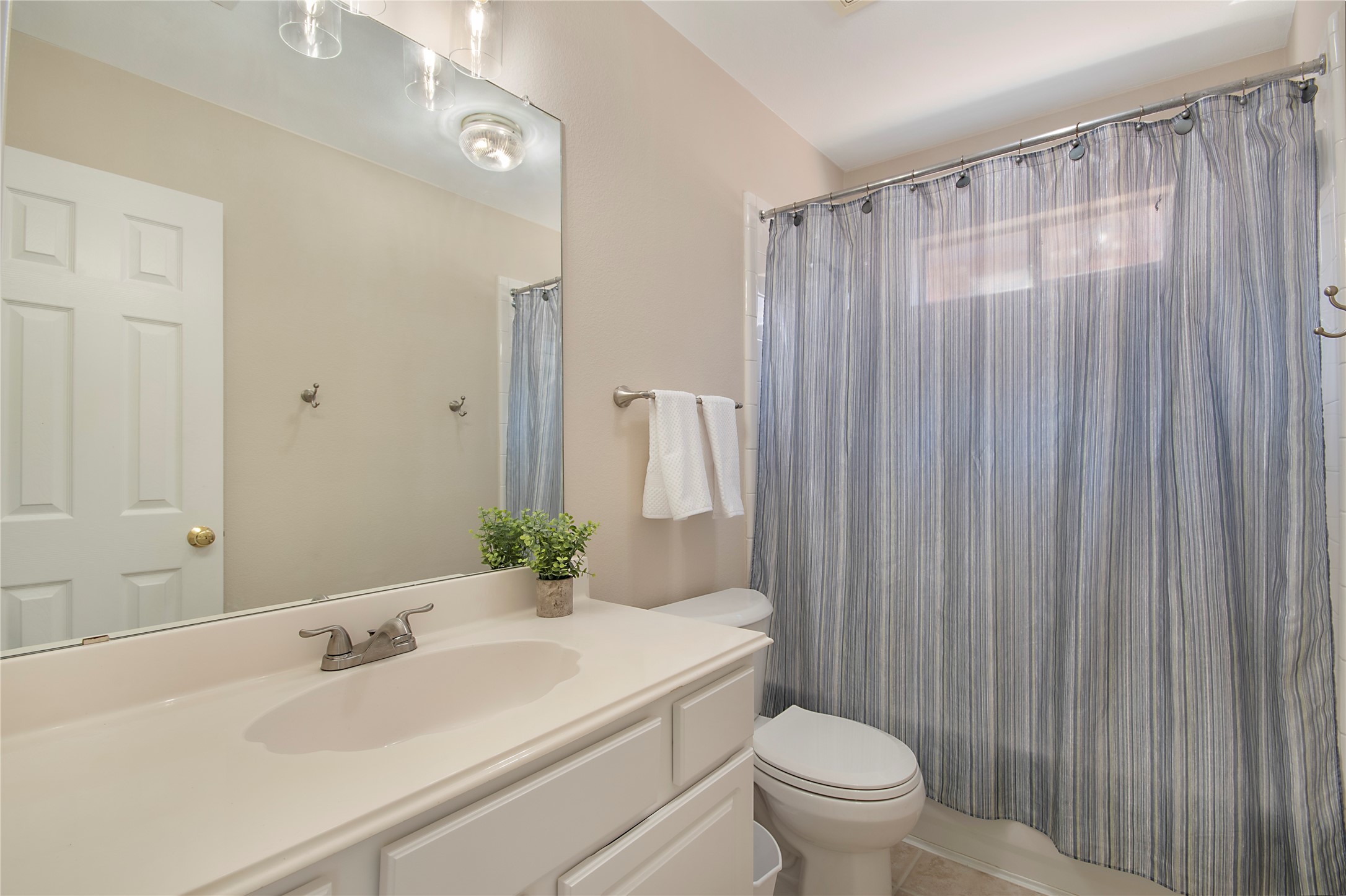 2498 Spillway Circle Frisco TX 75036