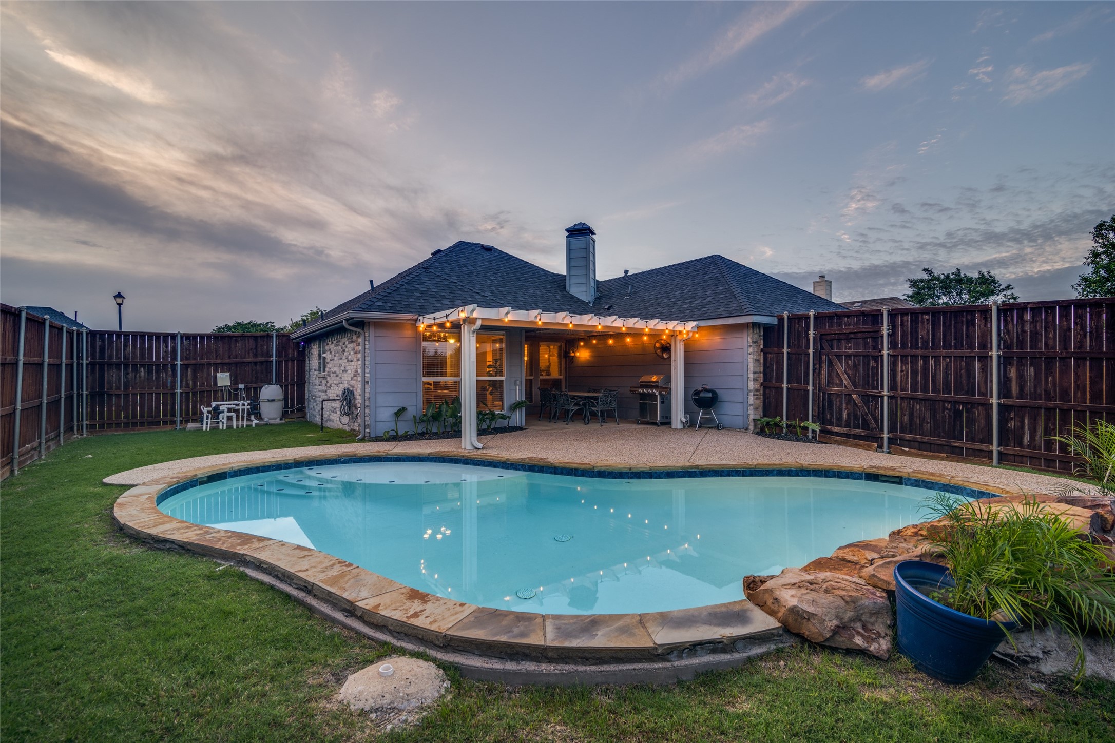 2870 Hampshire Lane Rockwall TX 75032