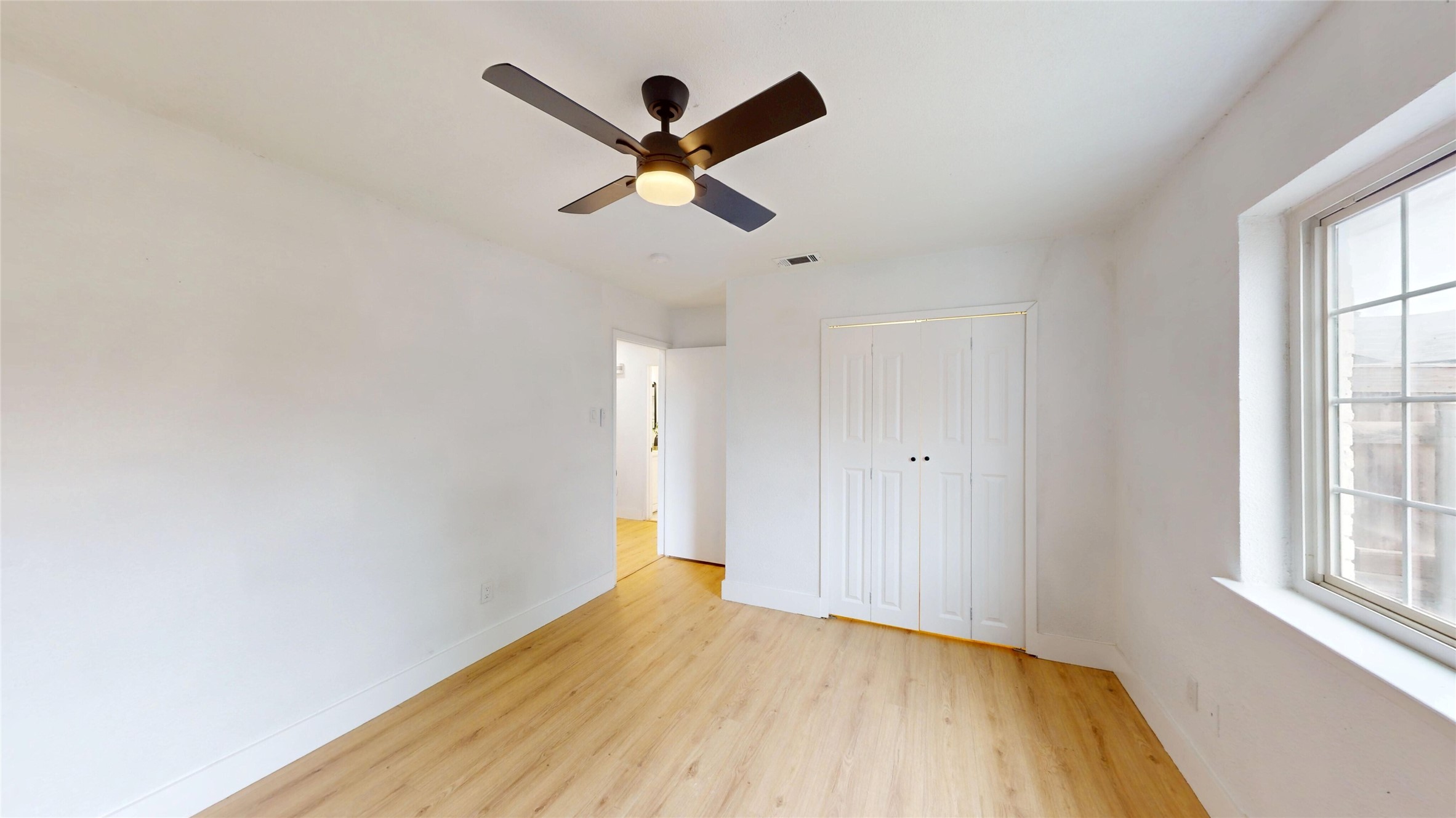 4122 Victoria Street Irving TX 75062