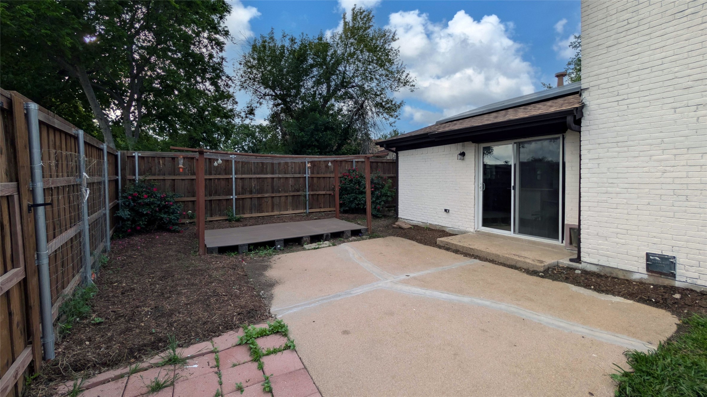 4122 Victoria Street Irving TX 75062