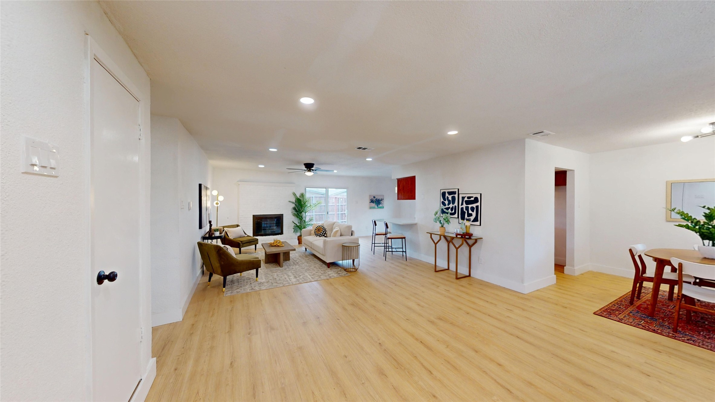 4122 Victoria Street Irving TX 75062