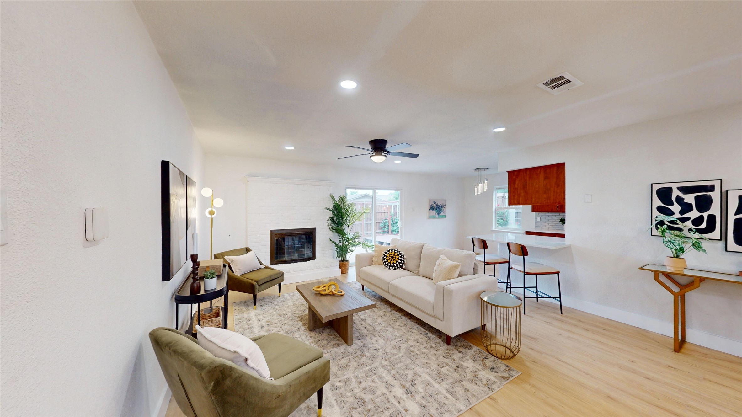 4122 Victoria Street Irving TX 75062