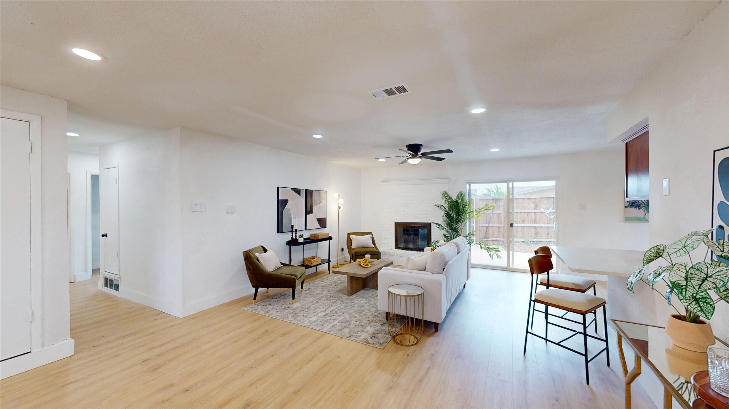4122 Victoria Street Irving TX 75062