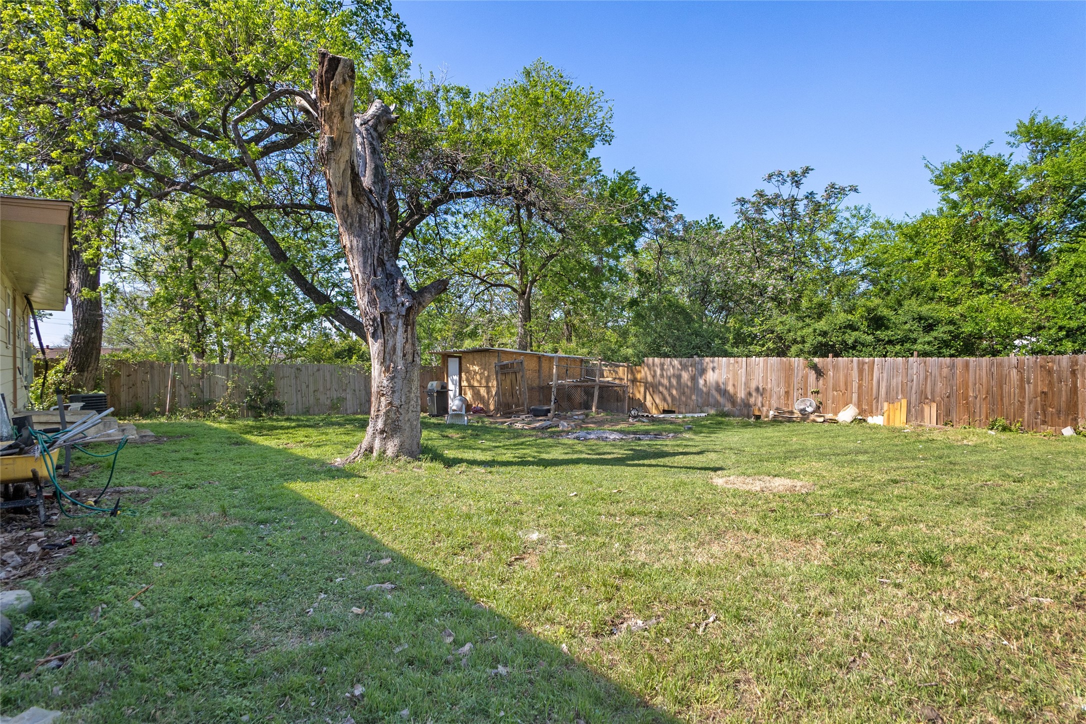 3000 Pate Drive Fort Worth TX 76105
