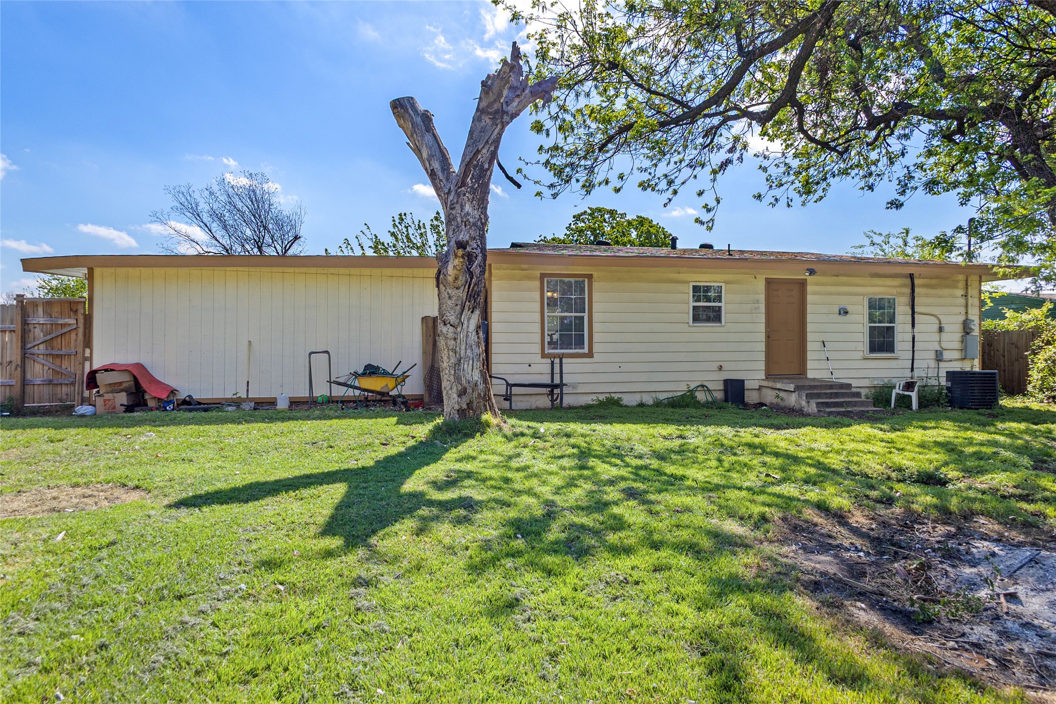3000 Pate Drive Fort Worth TX 76105
