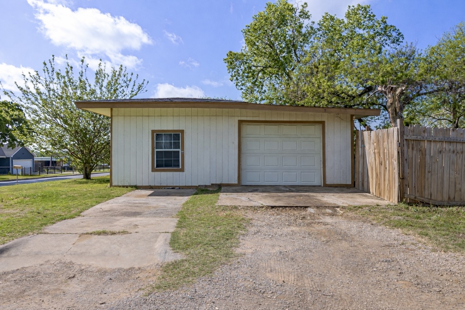 3000 Pate Drive Fort Worth TX 76105