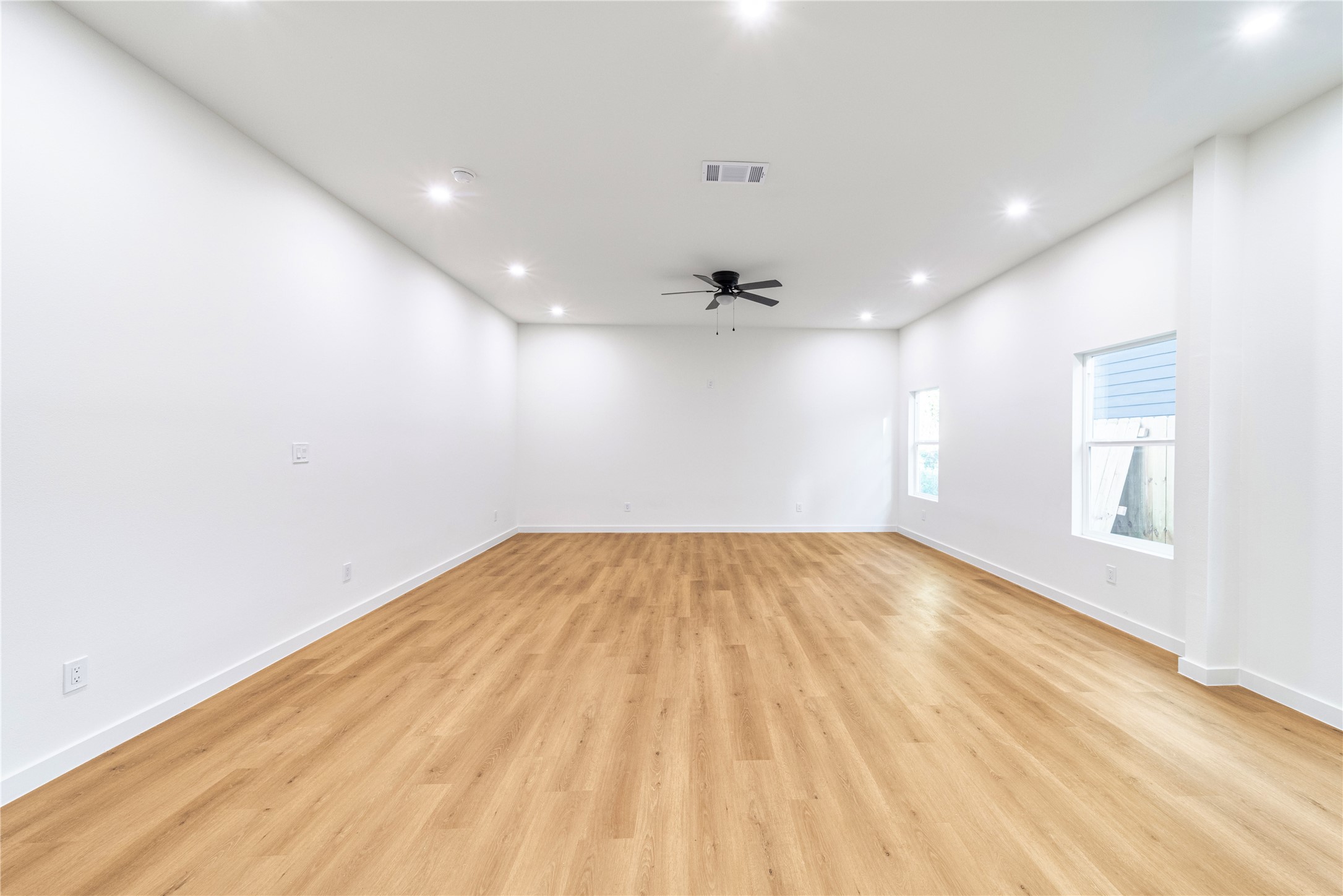 816 Lambert Street Dallas TX 75203