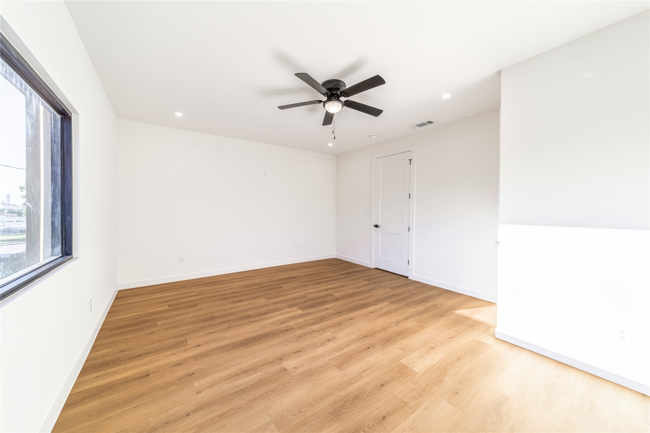 816 Lambert Street Dallas TX 75203