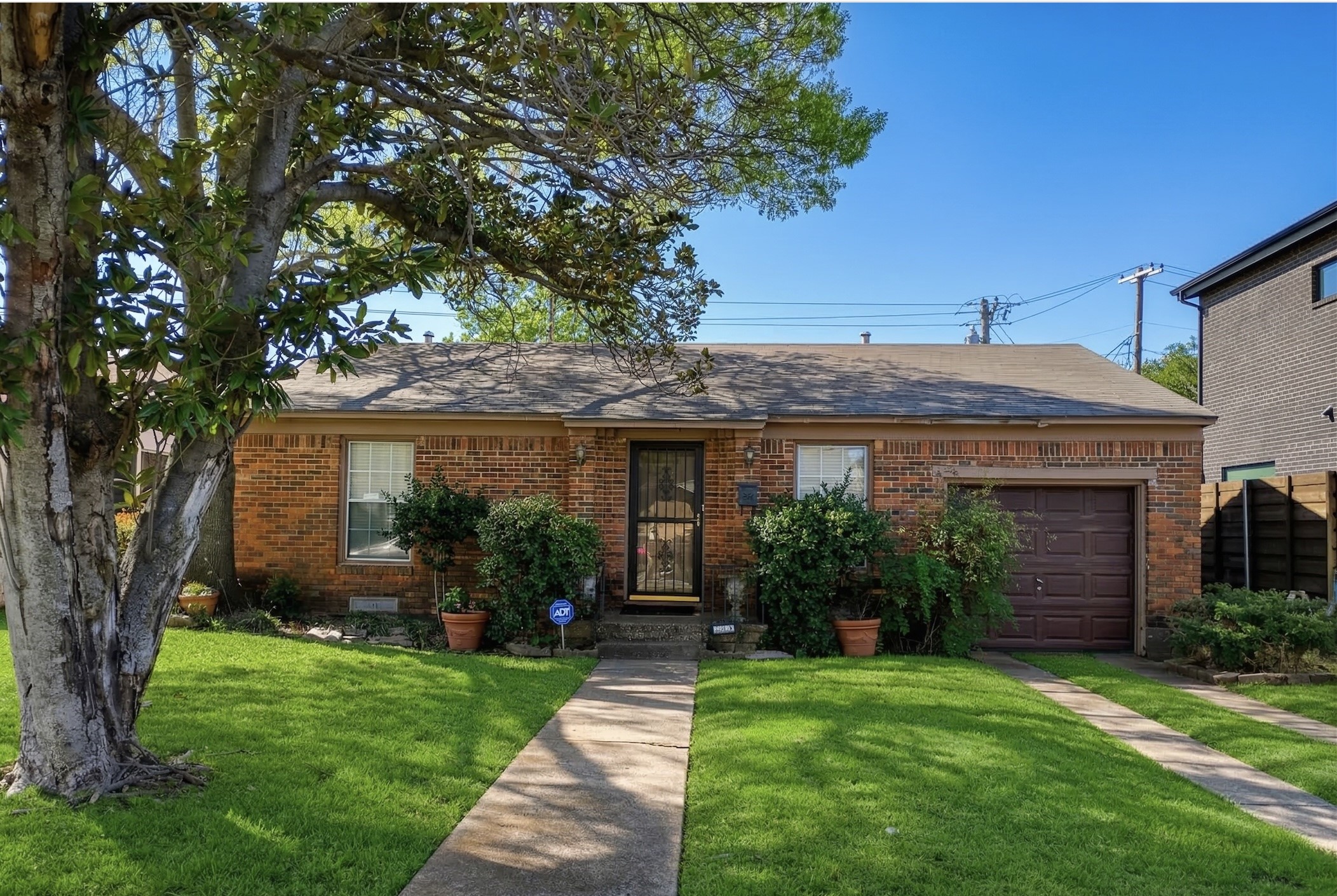 4822 Wateka Drive Dallas TX 75209