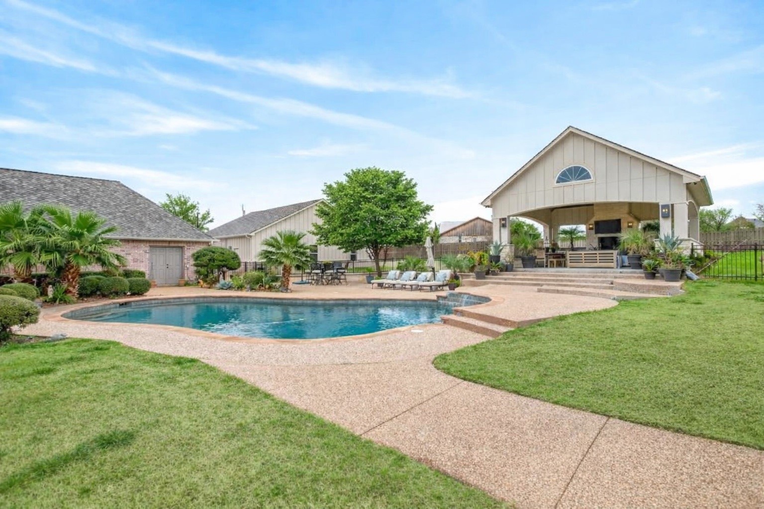 2101 Lakeshore Drive Cleburne TX 76033