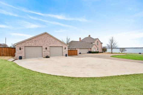 2101 Lakeshore Drive Cleburne TX 76033