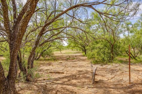 1053 Fm 503 Coleman TX 76834