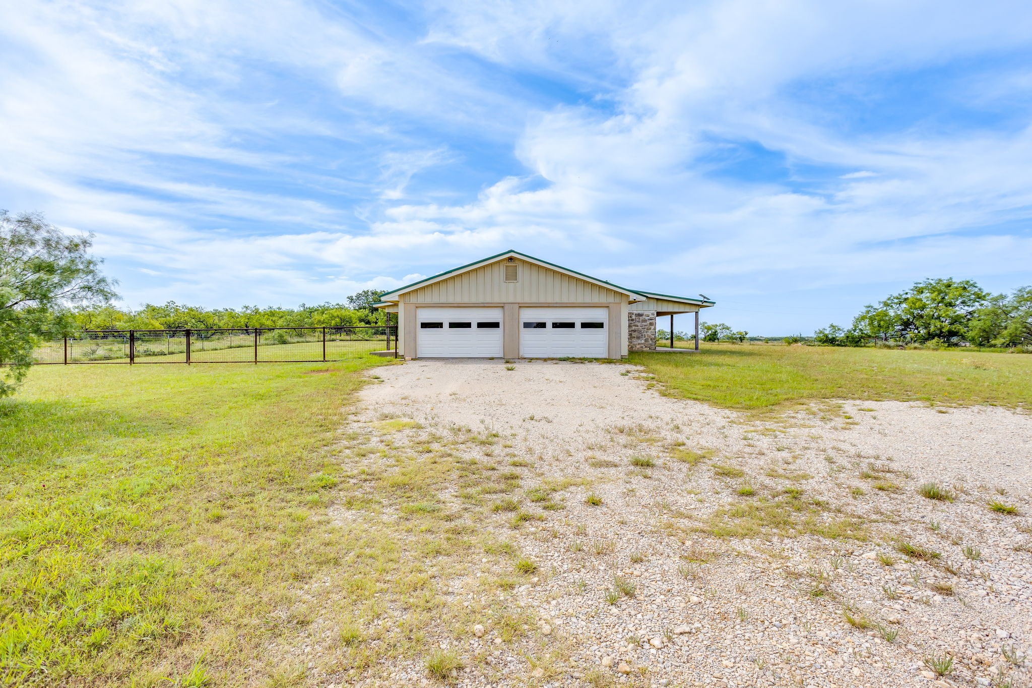 1053 Fm 503 Coleman TX 76834