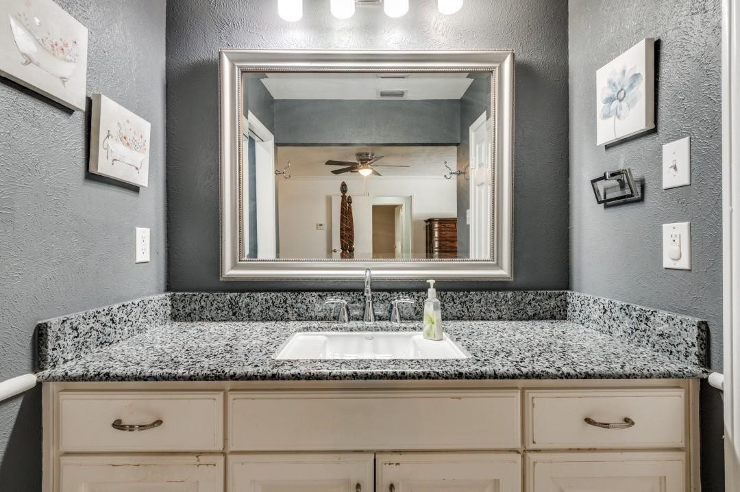 1028 Rosewood Desoto TX 75115