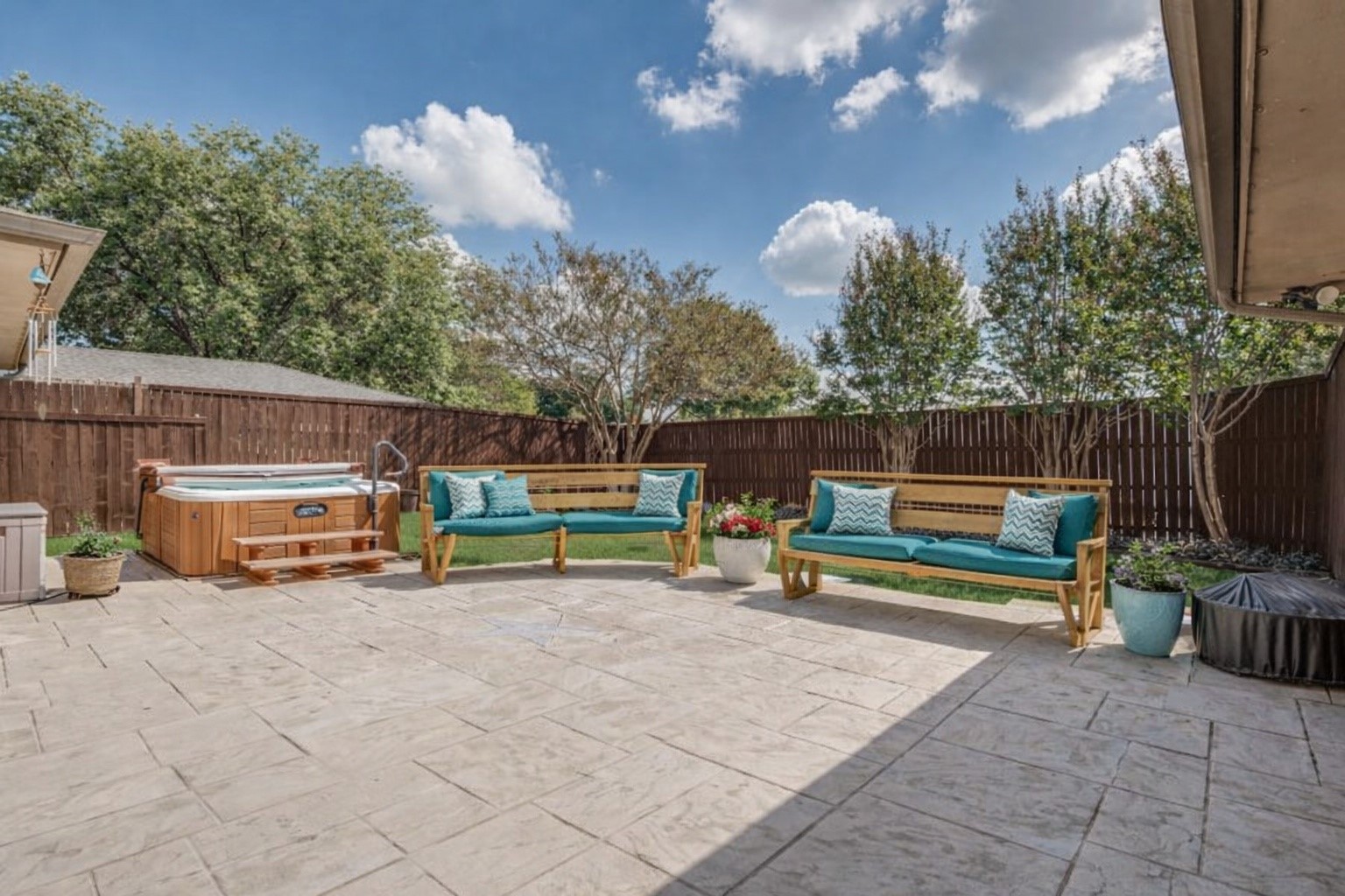 1028 Rosewood Desoto TX 75115