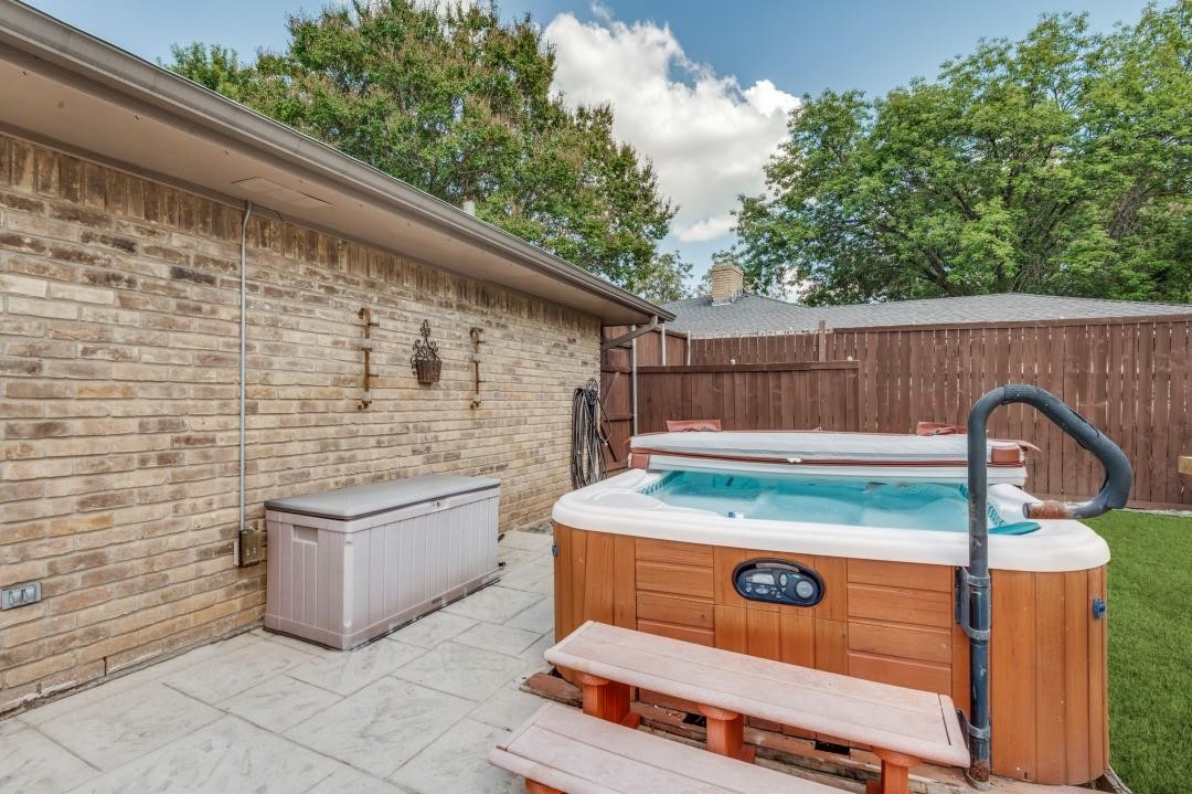 1028 Rosewood Desoto TX 75115