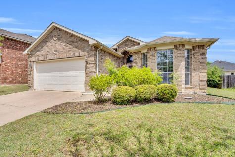 1120 Hearthstone Drive Burleson TX 76028