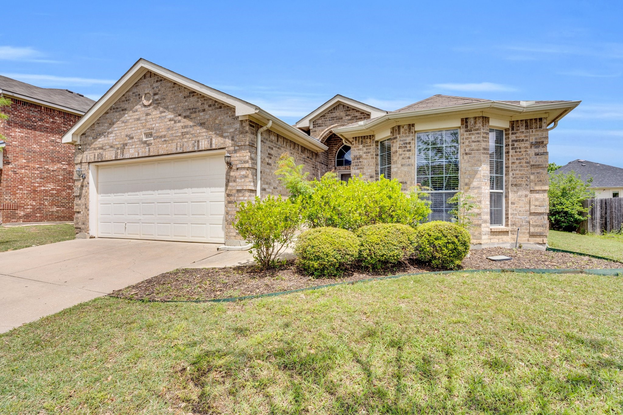 1120 Hearthstone Drive Burleson TX 76028