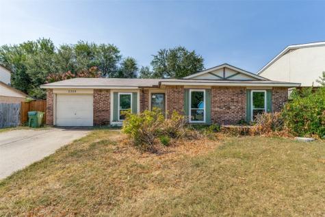 2308 Foxcroft Lane Arlington TX 76014