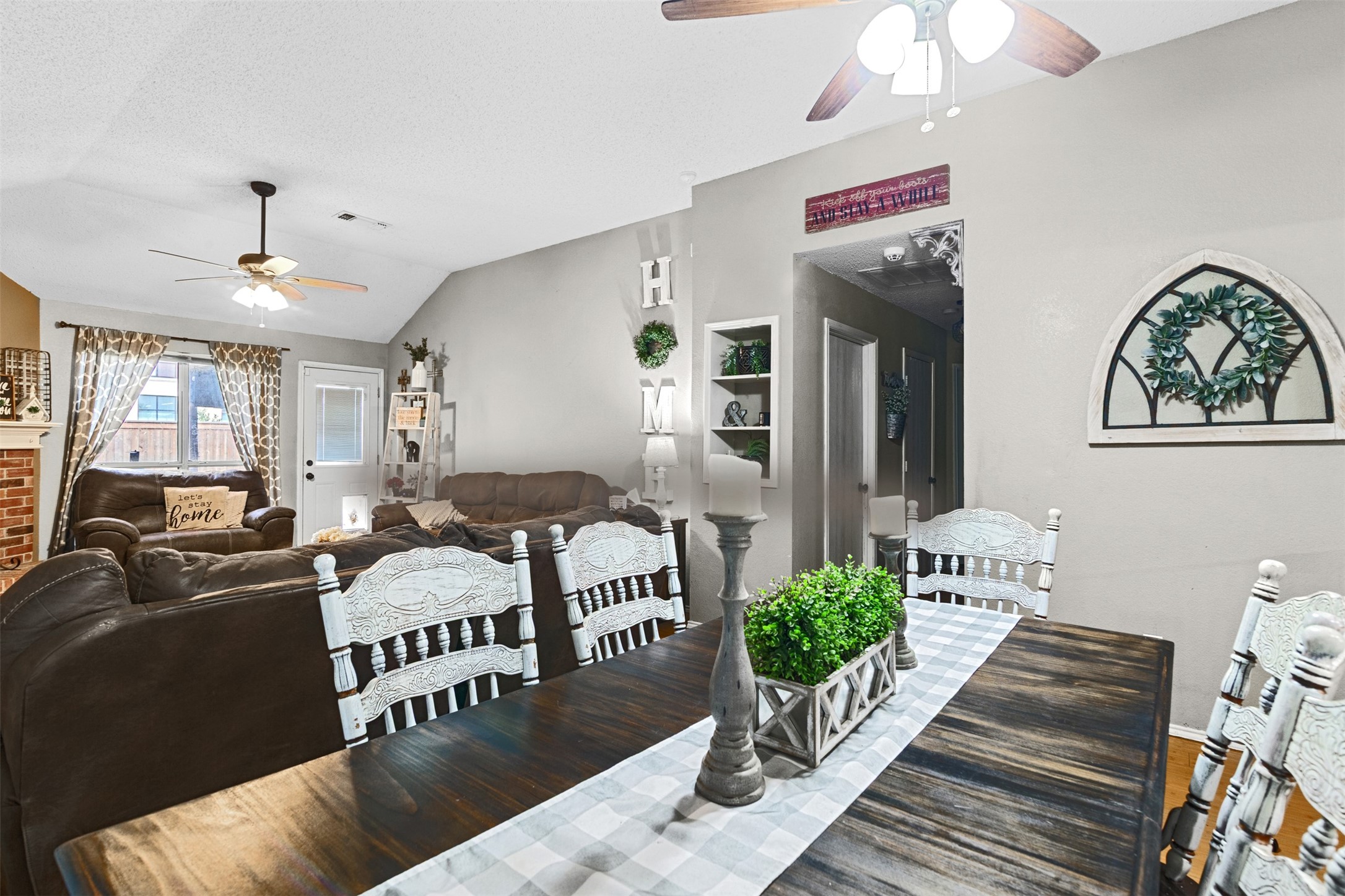 1054 Vaden Avenue Burleson TX 76028