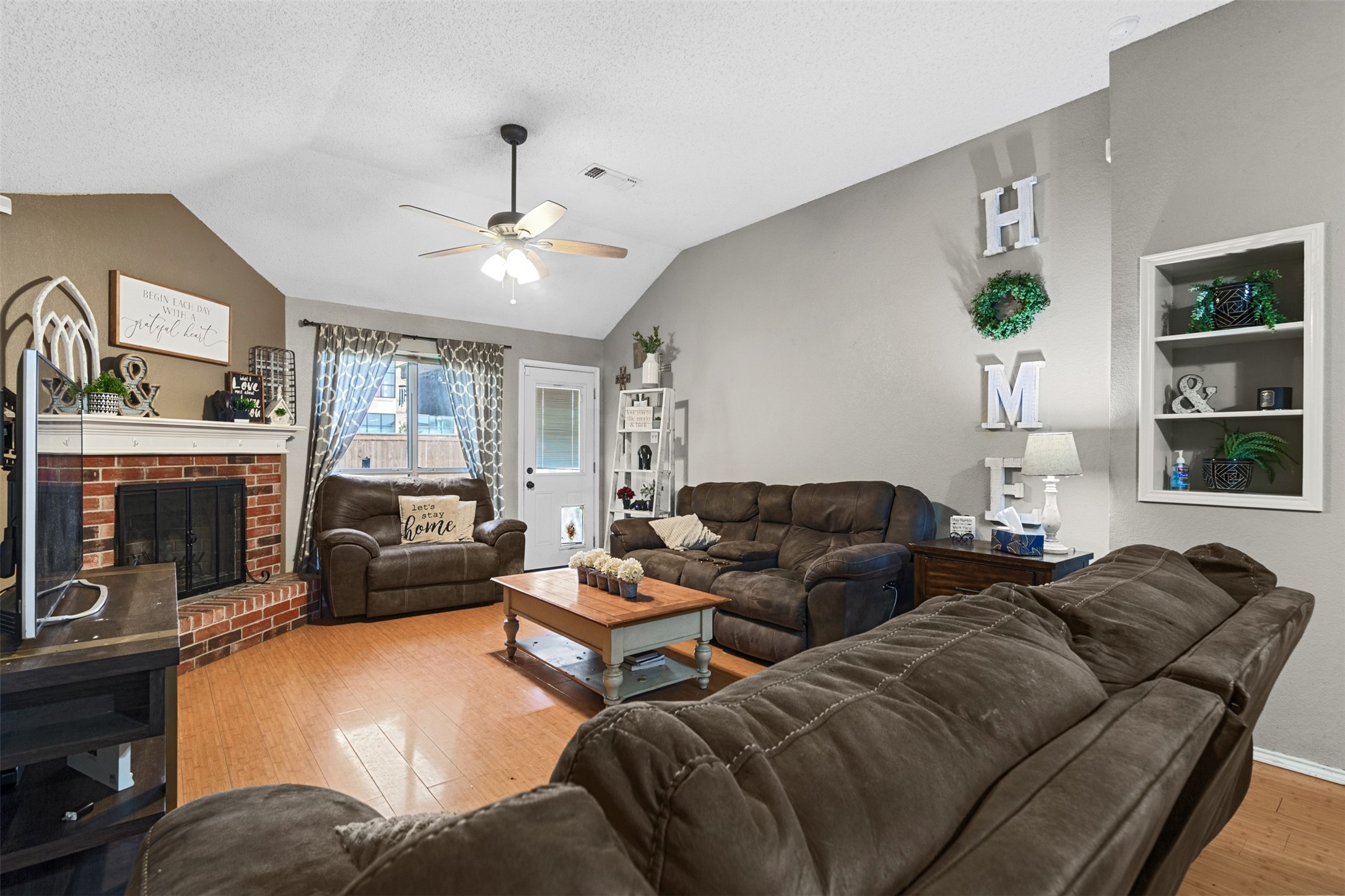 1054 Vaden Avenue Burleson TX 76028