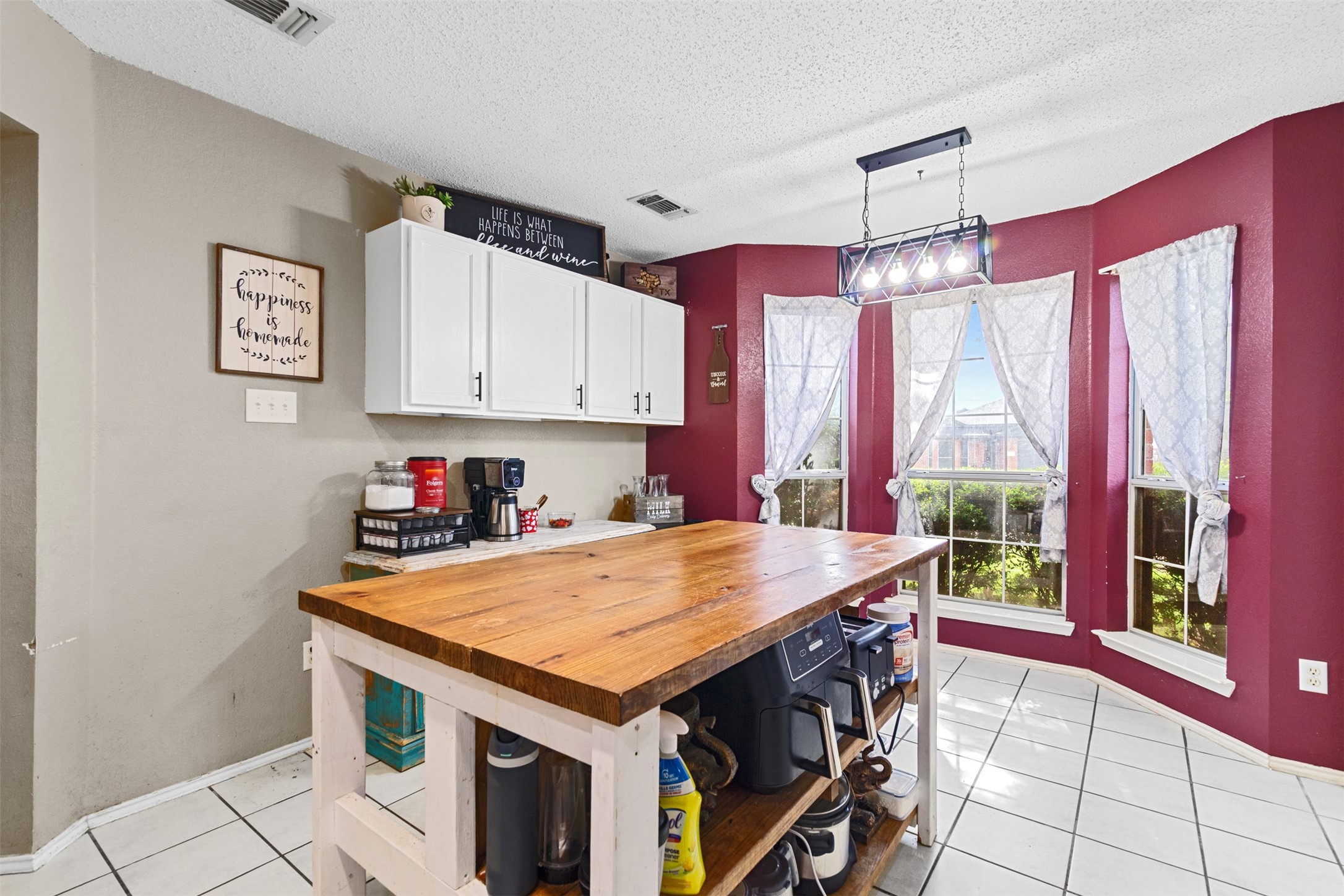1054 Vaden Avenue Burleson TX 76028