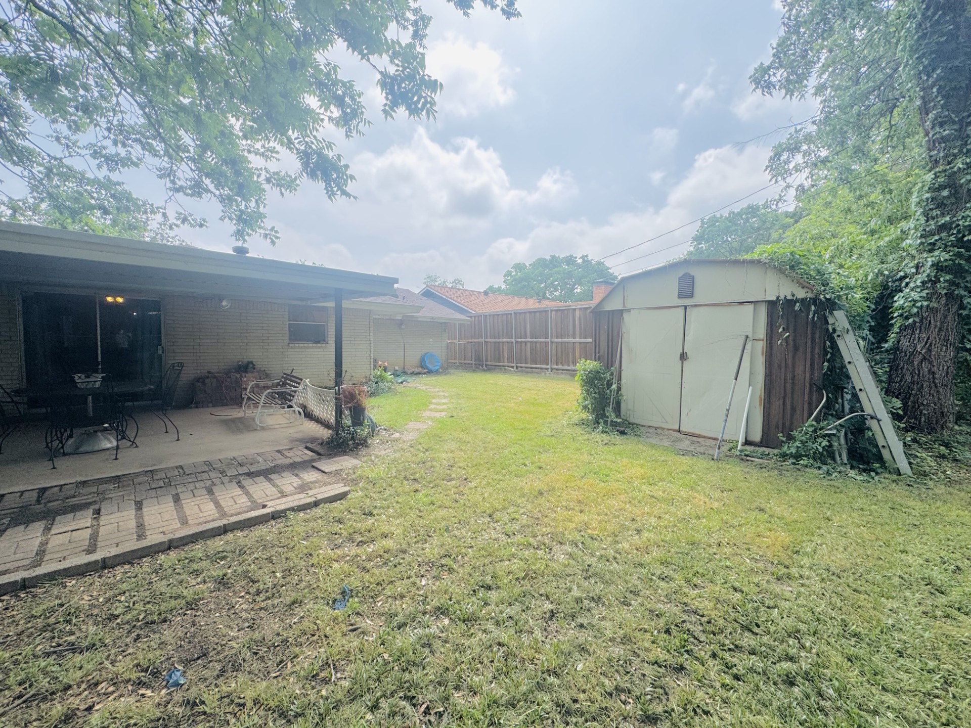1925 Normandy Drive Irving TX 75060