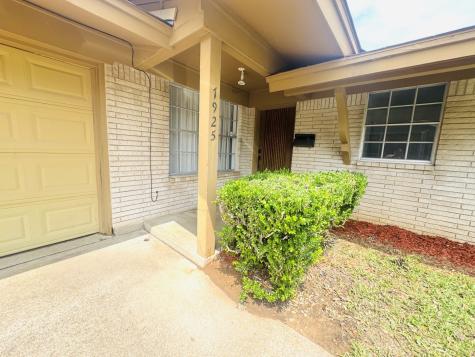 1925 Normandy Drive Irving TX 75060