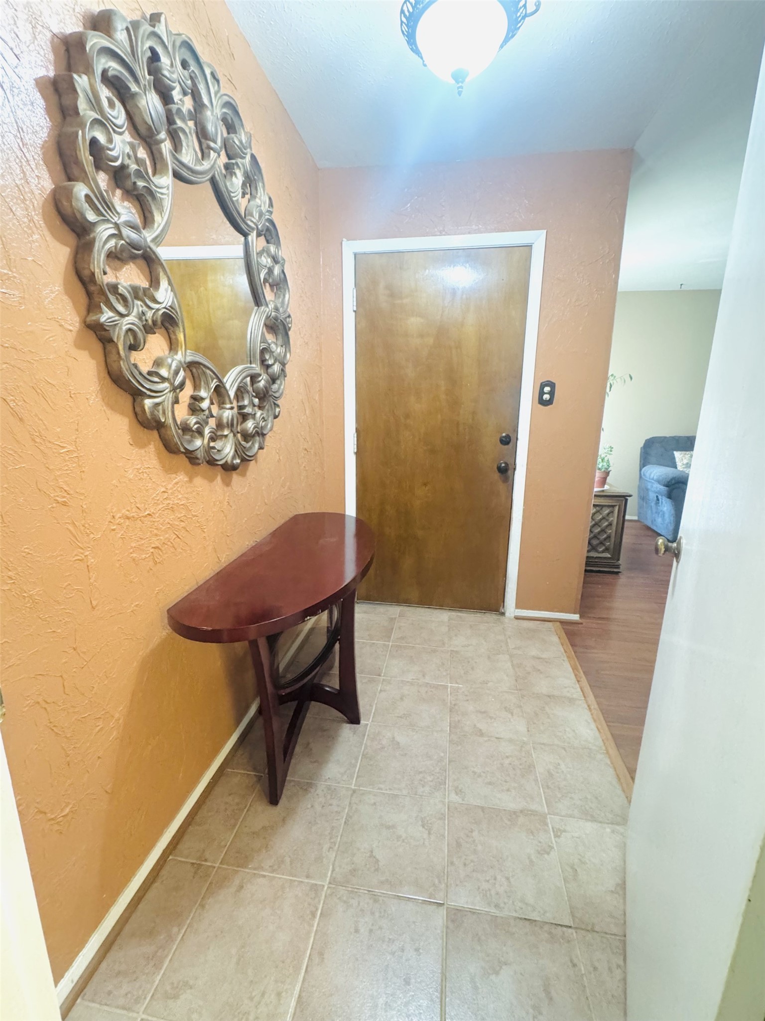 1925 Normandy Drive Irving TX 75060