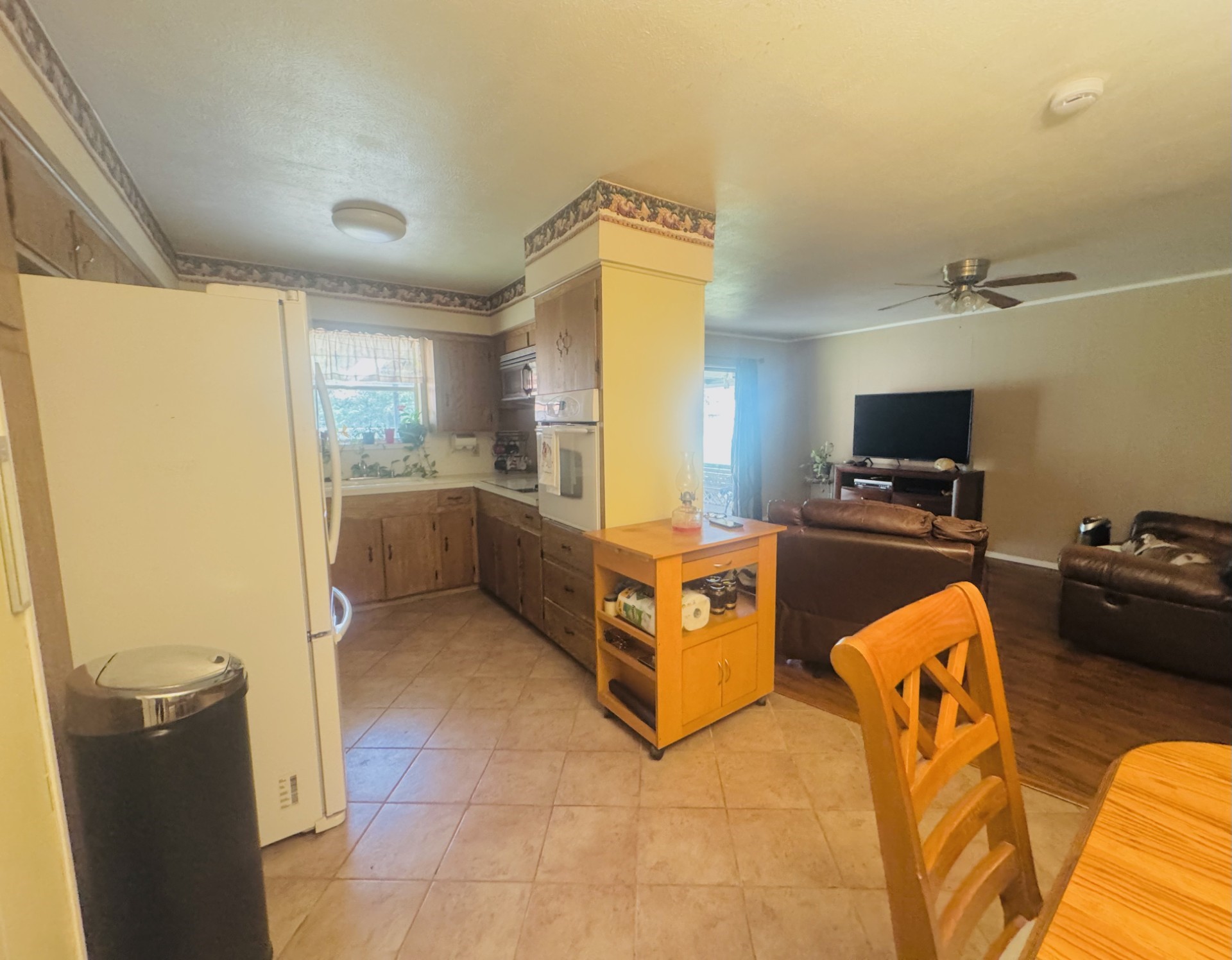 1925 Normandy Drive Irving TX 75060