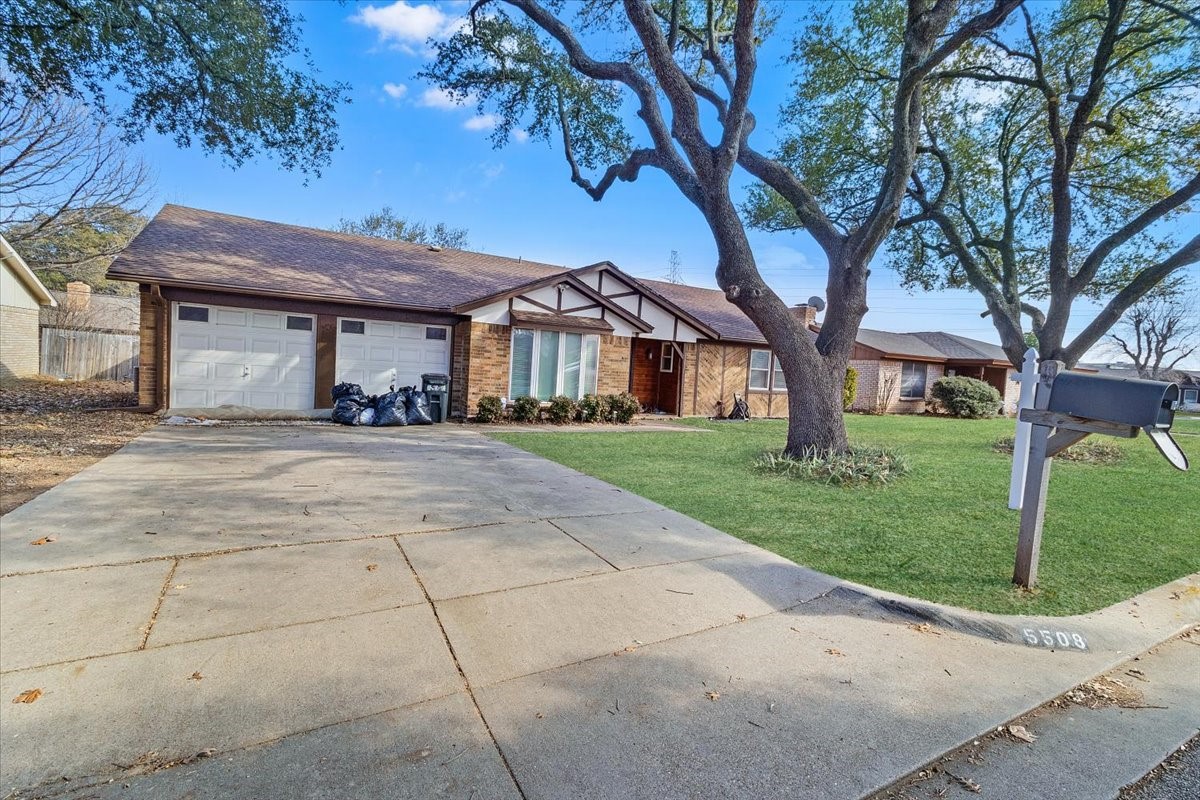 5508 Misty Meadow Drive North Richland Hills TX 76180