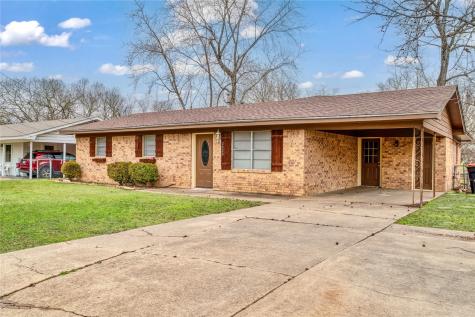 2020 Brown Avenue Paris TX 75460